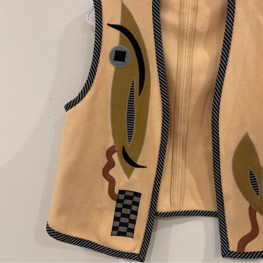 Vintage Beppa Tan Geometric Art New Wave Wool Felt Open Vest 1980s. Sz S - Picture 2 of 5